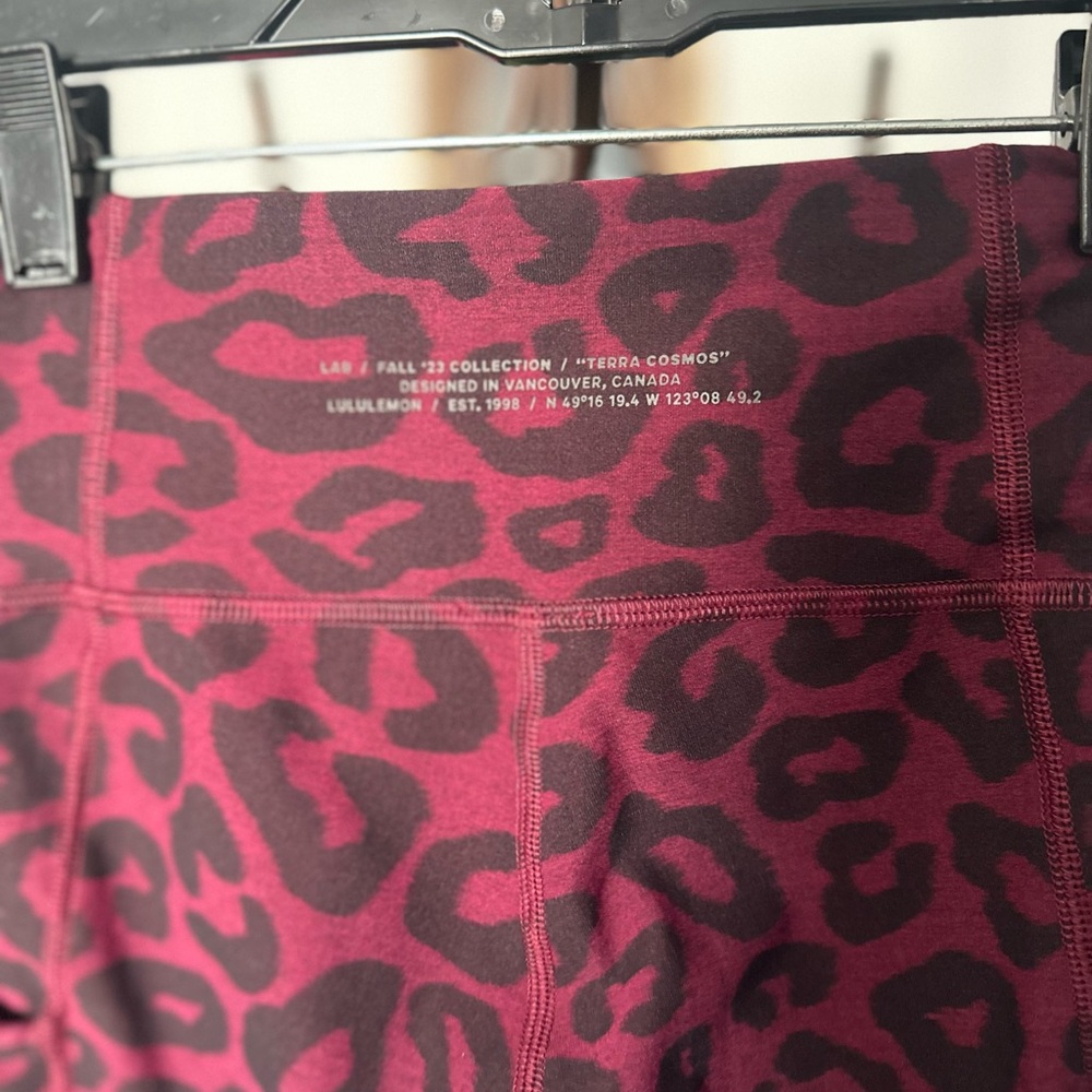 lululemon lab Everlux Jacquard Training Tight 26" size 4 - Picture 11 of 13